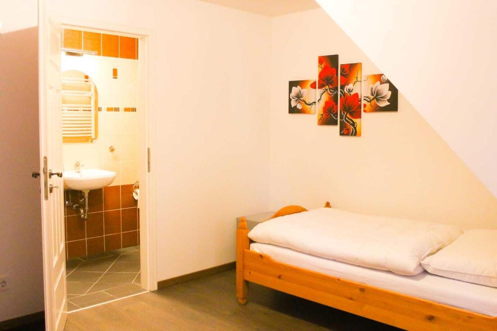 Gaestehaus Burgblick Neustadt-Glewe Pokoj fotografie